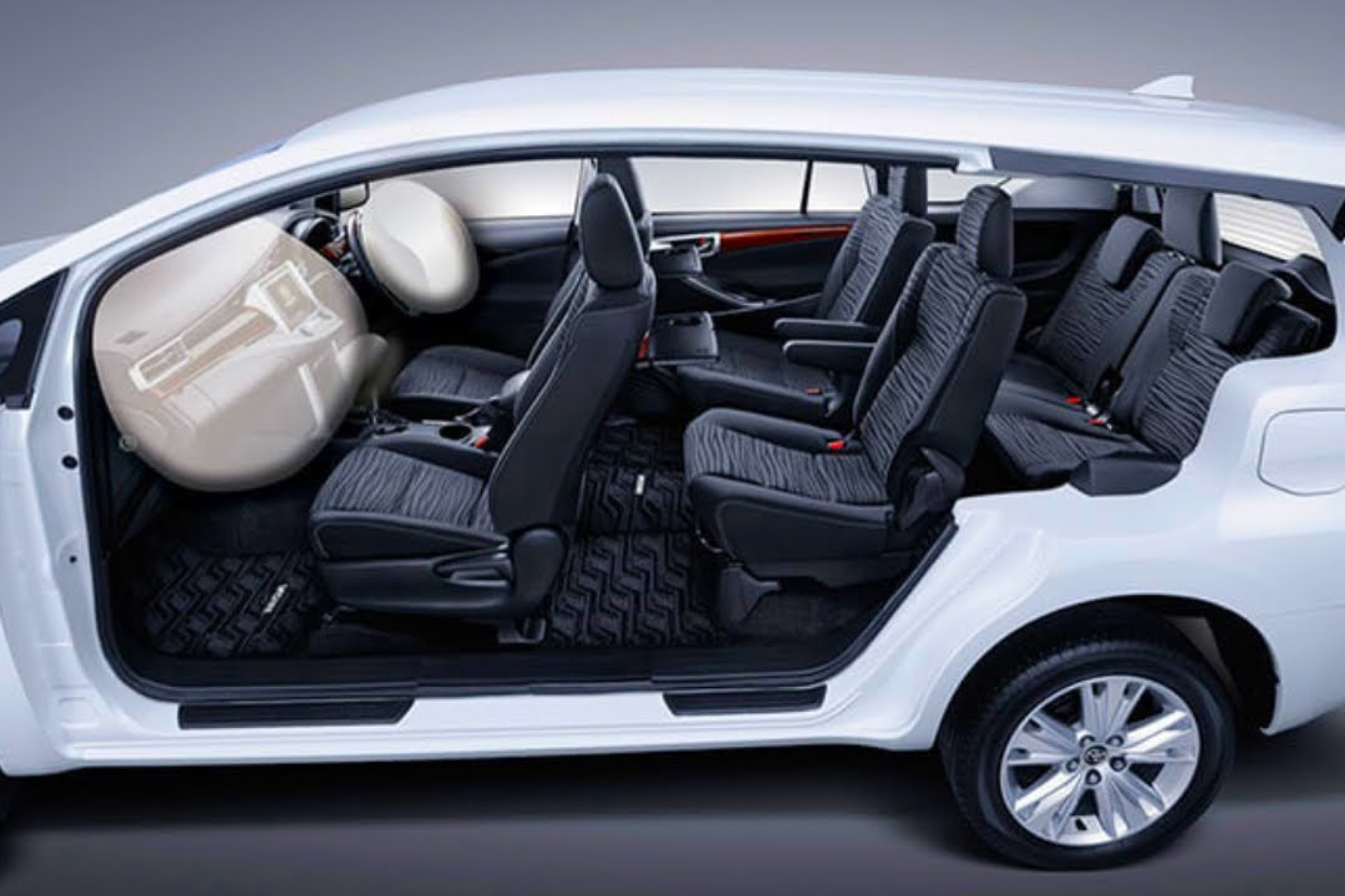 Toyota Innova Inside